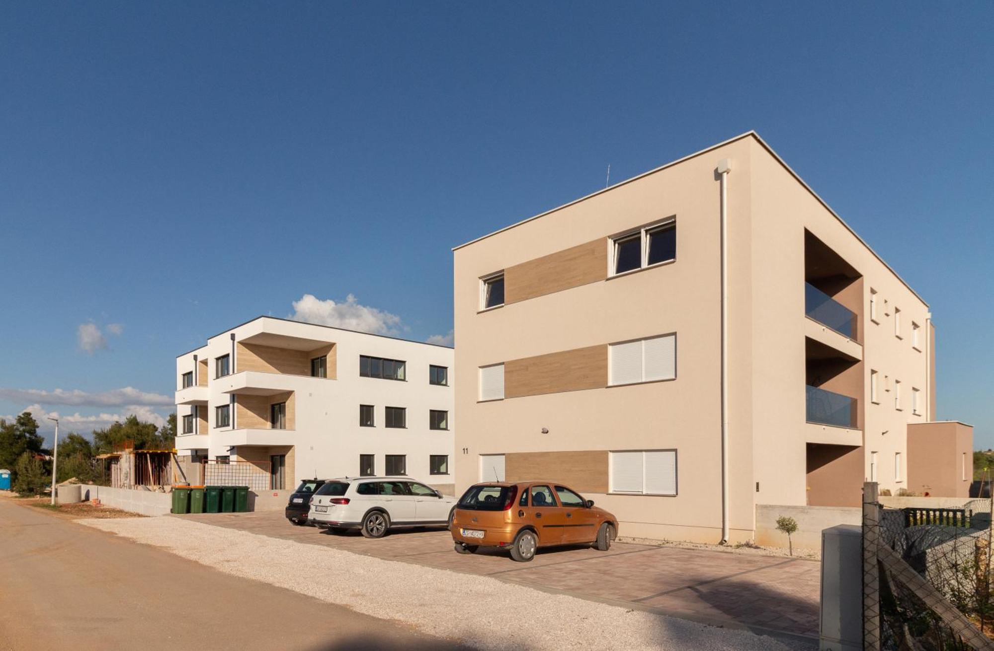 Modern And Spacious Apartment Helena Near The Beach Privlaka  Eksteriør billede